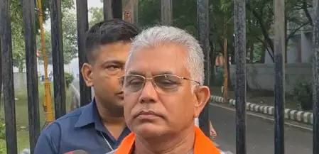 जम्मू-कश्मीर में अब आतंकवाद नहीं, विकास की बात हो रही है: दिलीप घोष जम्मू-कश्मीर में अब आतंकवाद नहीं, विकास की बात हो रही है: दिलीप घोष