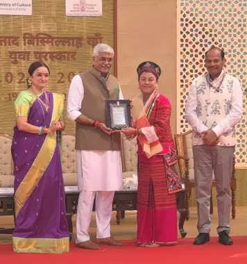 दिलू तमांग को मिला उस्ताद बिस्मिल्लाह खान युवा पुरस्कार दिलू तमांग को मिला उस्ताद बिस्मिल्लाह खान युवा पुरस्कार