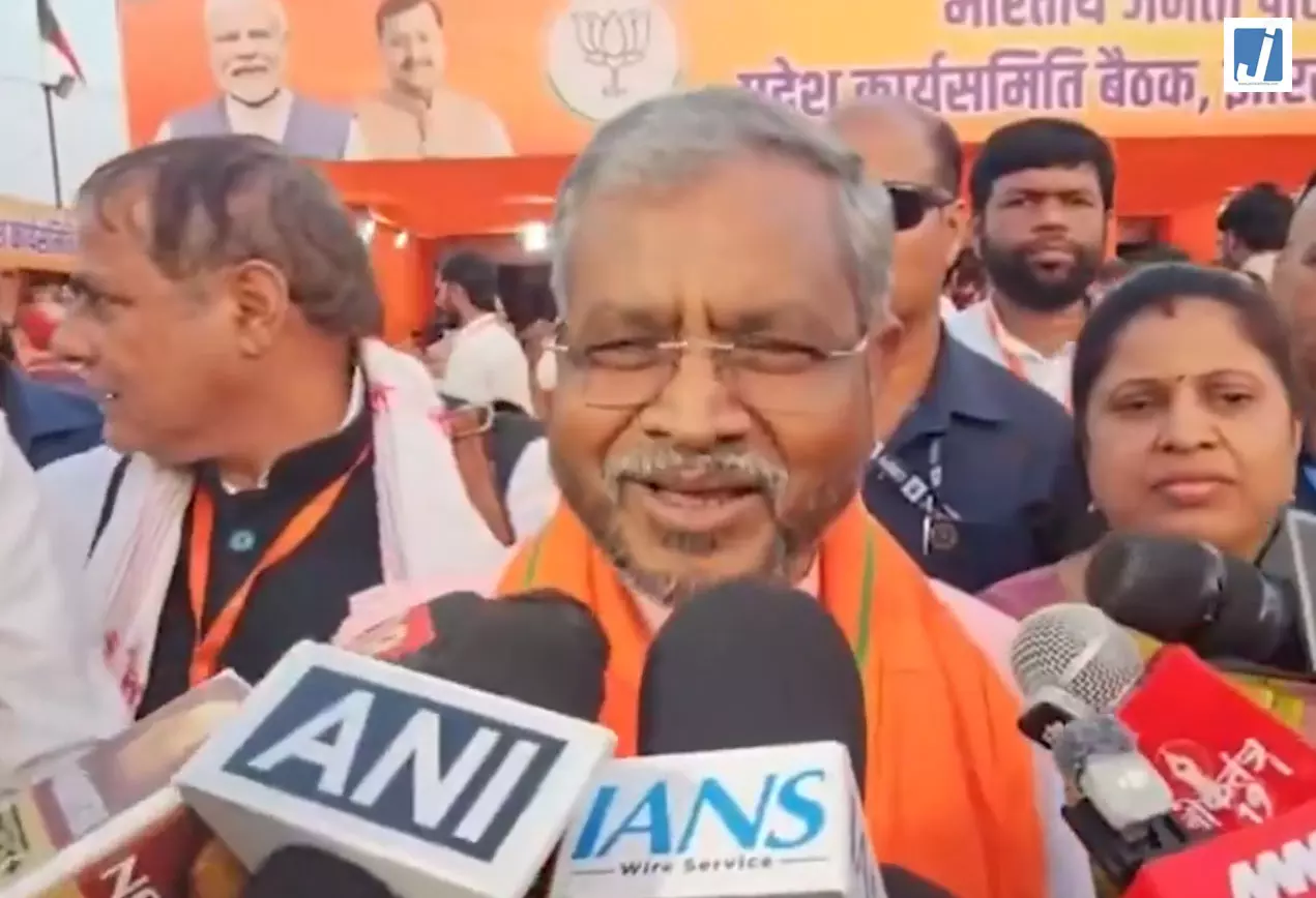 दिल्ली रैली से पहले सियासी घमासान, बाबूलाल मरांडी ने कांग्रेस को घेरा दिल्ली रैली से पहले सियासी घमासान, बाबूलाल मरांडी ने कांग्रेस को घेरा