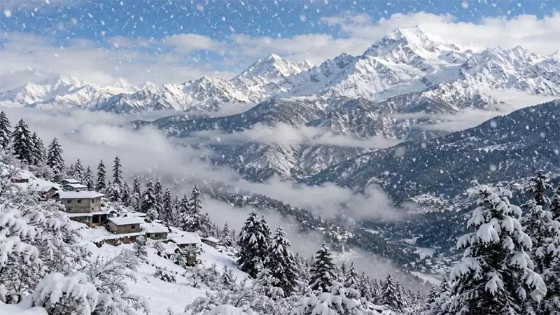 प्रदेश की चोटियों पर बर्फबारी, जनजातीय क्षेत्रों में बढ़ी ठंड, 26 से मौसम साफ प्रदेश की चोटियों पर बर्फबारी, जनजातीय क्षेत्रों में बढ़ी ठंड, 26 से मौसम साफ