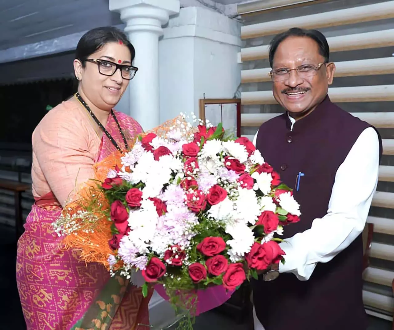 मुख्यमंत्री विष्णुदेव साय ने स्मृति ईरानी से की मुलाकात मुख्यमंत्री विष्णुदेव साय ने स्मृति ईरानी से की मुलाकात