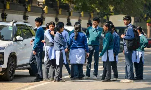 दिल्ली के 1,086 सरकारी स्कूलों में बनेंगे प्राथमिक चिकित्सा कक्ष दिल्ली के 1,086 सरकारी स्कूलों में बनेंगे प्राथमिक चिकित्सा कक्ष