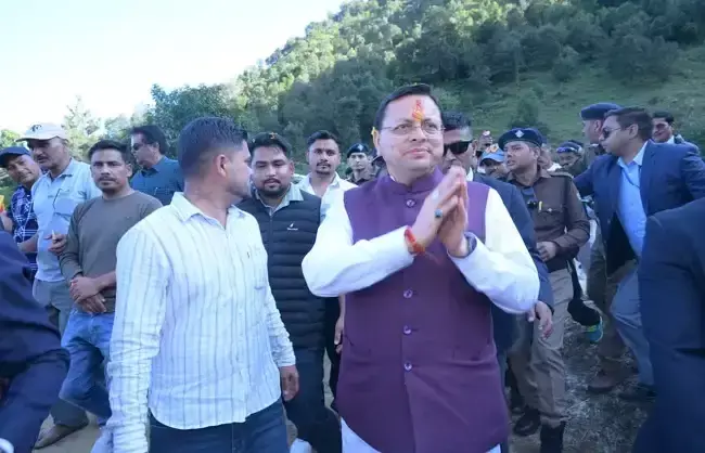 हड़खोला में मुख्यमंत्री धामी ने विधि-विधान से की पूजा-अर्चना
