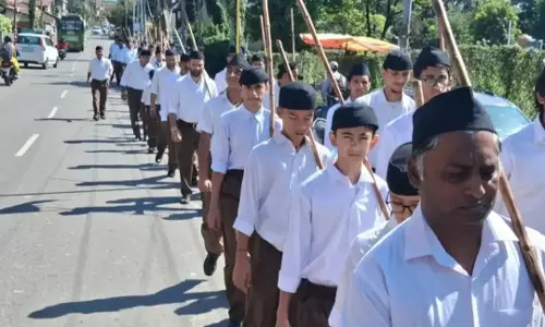 आरएसएस व्यक्ति को सत्य के पक्ष में खड़े होने की प्रेरणा देता है : ओमप्रकाश