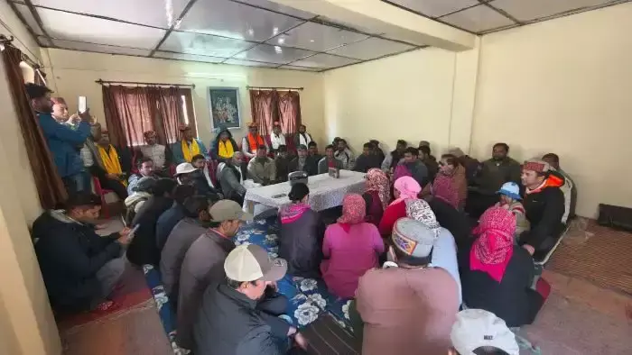 जनजातीय क्षेत्रों में बदहाल व्यवस्थाओं पर श्रीकांत शर्मा ने जताई चिंता