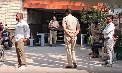 दिल्ली स्कूल छात्र मौत मामले में दो सप्ताह का अल्टीमेटम दिल्ली स्कूल छात्र मौत मामले में दो सप्ताह का अल्टीमेटम