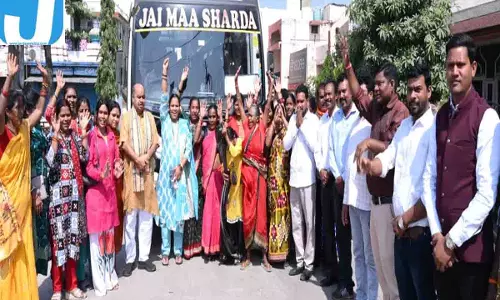 MLA पुरंदर मिश्रा ने किया धार्मिक यात्रा का शुभारंभ! घटारानी के दर्शन के लिए रवाना हुईं मातृशक्तियां