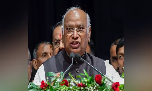 खड़गे के खिलाफ दिल्ली पुलिस में शिकायत, हिंदू सेना ने कहा- पीएम मोदी पर अपमानजनक टिप्पणी अस्वीकार्य