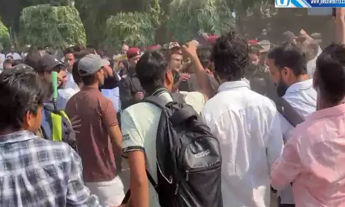 छात्रों के आंदोलन का असर, जामिया प्रशासन ने बदला फैसला छात्रों के आंदोलन का असर, जामिया प्रशासन ने बदला फैसला