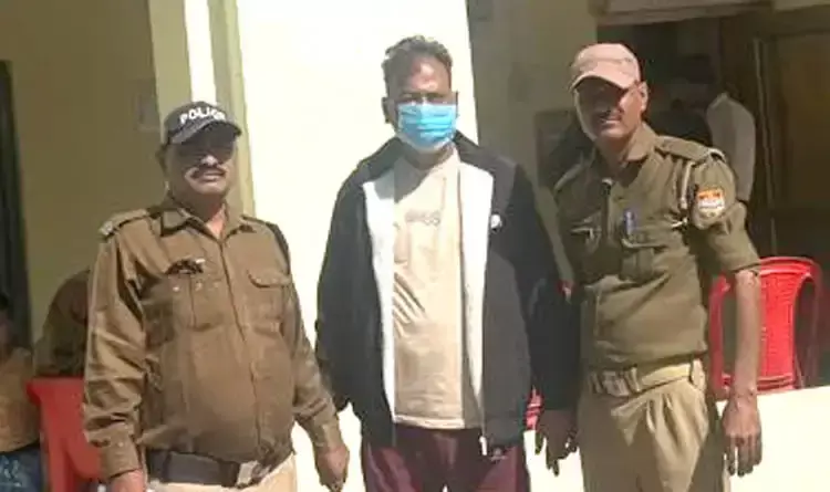 अवैध वसूली करने वाला हिस्ट्रीशीटर गिरफ्तार, जान से मारने की धमकी का आरोप अवैध वसूली करने वाला हिस्ट्रीशीटर गिरफ्तार, जान से मारने की धमकी का आरोप