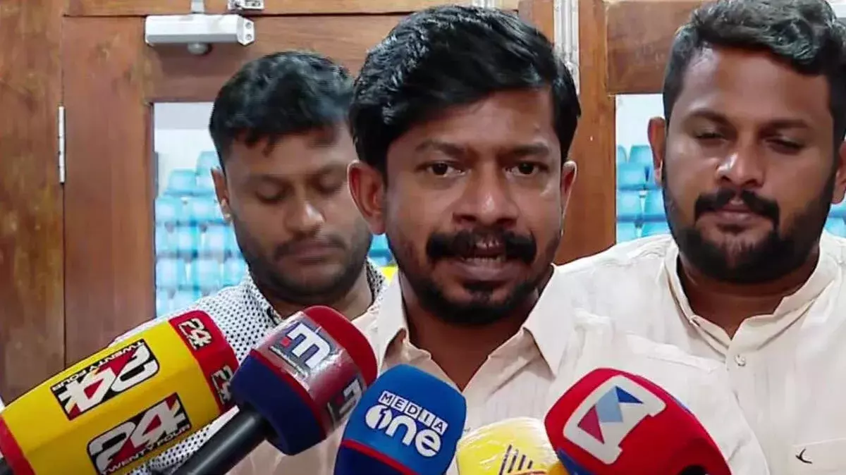 PSC विवाद: गवर्नर के फैसले के खिलाफ मंत्री जनीश का हमला