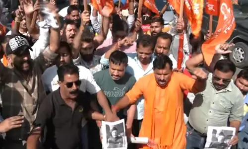 फारूक अब्दुल्ला का मानसिक संतुलन खराब, राजनीति से संन्यास ले लें: बजरंग दल