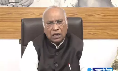 खड़गे का ऐलान 1 नवंबर को रामलीला मैदान में जुटेगा इंडिया ब्लॉक खड़गे का ऐलान 1 नवंबर को रामलीला मैदान में जुटेगा इंडिया ब्लॉक