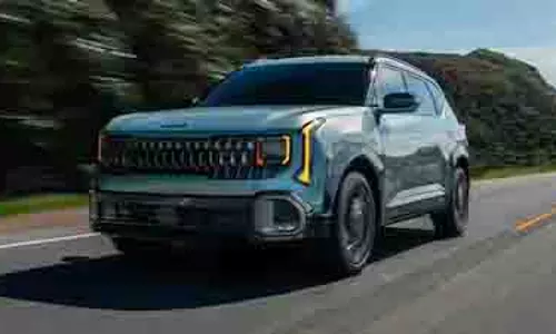 Kia Sorento की रिकॉर्ड बिक्री, पहले ही महीने में मचाया तहलका Kia Sorento की रिकॉर्ड बिक्री, पहले ही महीने में मचाया तहलका