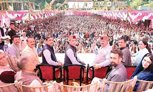 नेरवा में जनसभा के दौरान पूर्व मुख्यमंत्री जयराम ठाकुर का जोरदार हमला