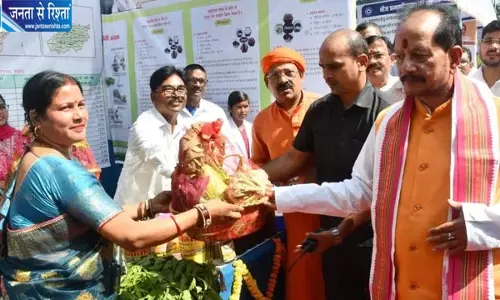 बिहार में आम-लीची किसानों को मिलेगा फसल बीमा का लाभ बिहार में आम-लीची किसानों को मिलेगा फसल बीमा का लाभ