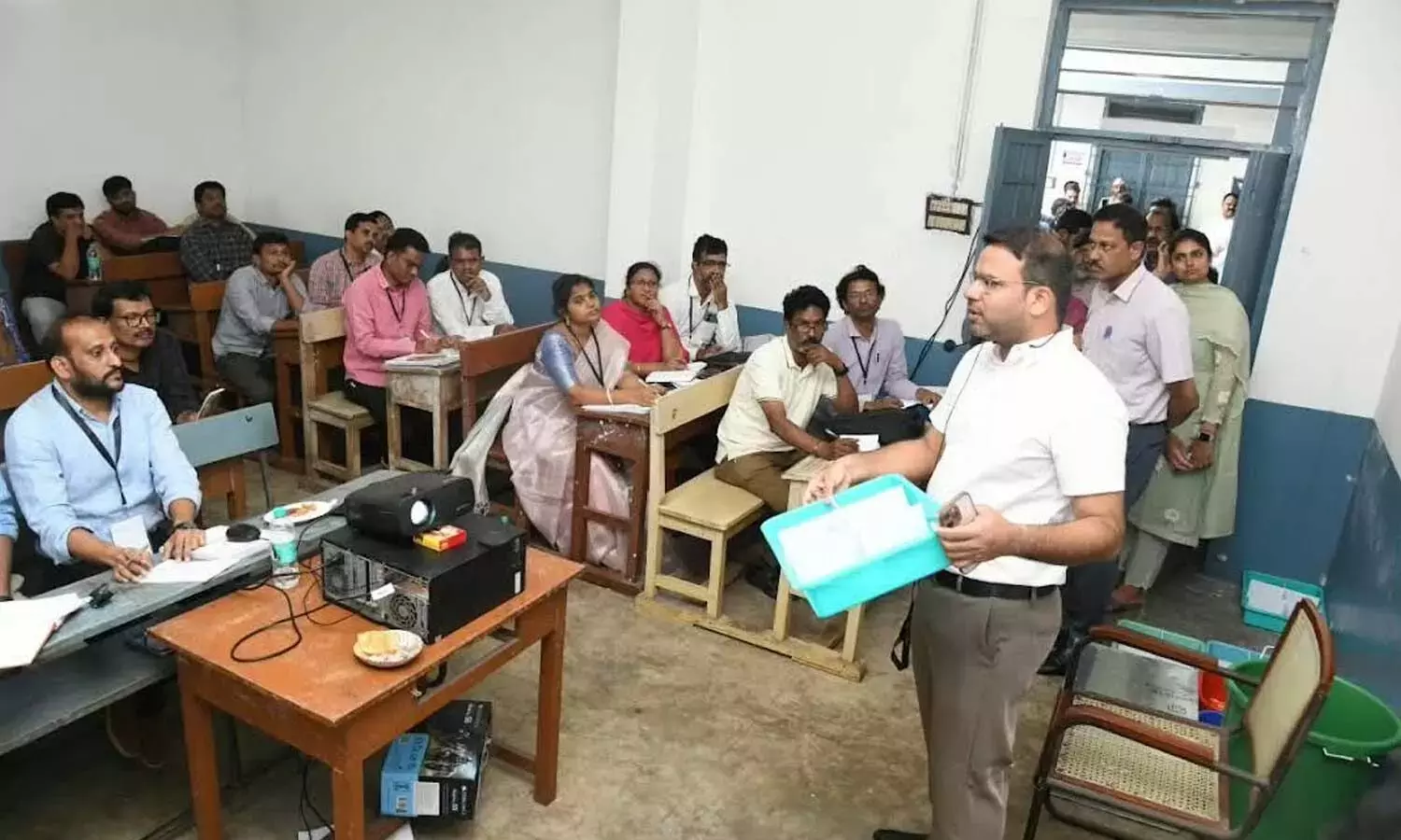 Andhra: नागरिक प्रमुख का ध्यान परेशानी मुक्त मतगणना प्रक्रिया सुनिश्चित करने पर है