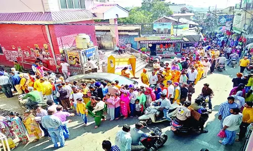 चिंतपूर्णी में उमड़ा जनसैलाब, 20 हजार से अधिक भक्तों ने टेका माथा