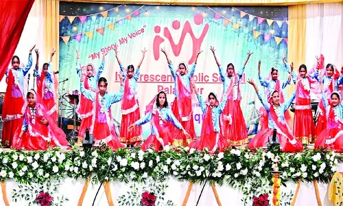 क्रीसेंट स्कूल बनूरी में विंटर कार्निवल की धूम, बच्चों ने बिखेरे रंग क्रीसेंट स्कूल बनूरी में विंटर कार्निवल की धूम, बच्चों ने बिखेरे रंग