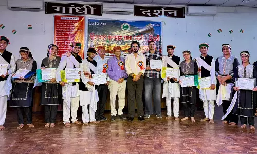 हिमाचल मेले में पहुंचे अनुराग ठाकुर....