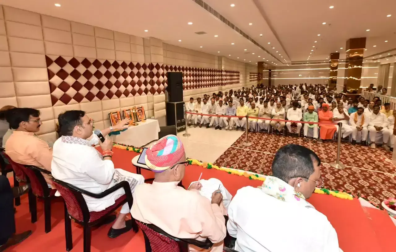 पंचायत चुनाव में हर बूथ पर जीत का लक्ष्य लेकर चलें: मुख्यमंत्री पंचायत चुनाव में हर बूथ पर जीत का लक्ष्य लेकर चलें: मुख्यमंत्री