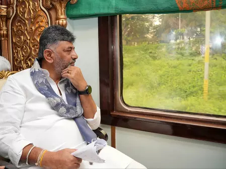 कर्नाटक के सीएम शिवकुमार मिल मालिकों और विरोध कर रहे गन्ना किसानों के साथ करेंगे बातचीत कर्नाटक के सीएम शिवकुमार मिल मालिकों और विरोध कर रहे गन्ना किसानों के साथ करेंगे बातचीत