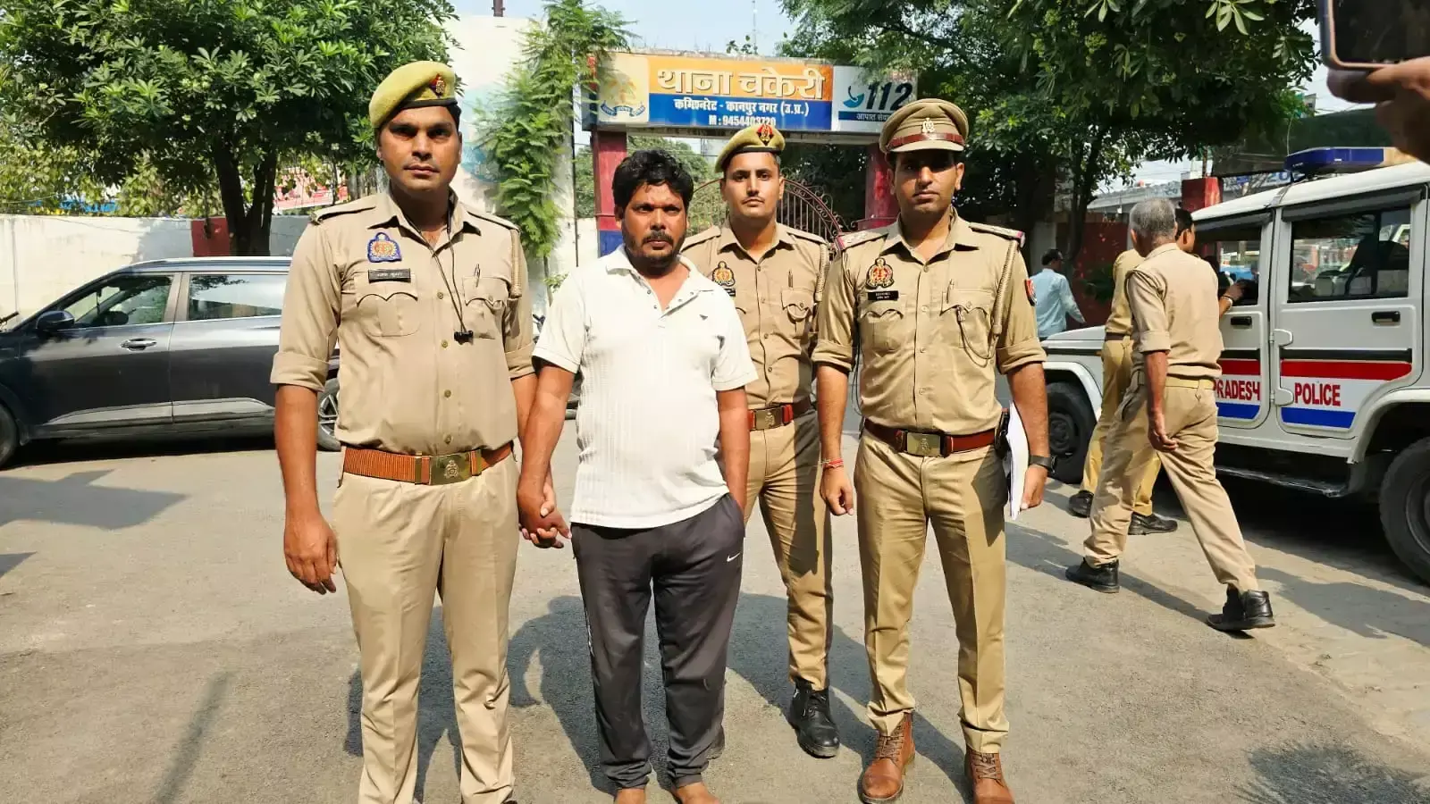 महिला हत्याकांड का खुलासा, धमकी से नाराज आरोपित गिरफ्तार महिला हत्याकांड का खुलासा, धमकी से नाराज आरोपित गिरफ्तार