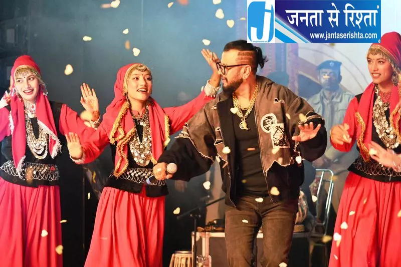कुल्लू दशहरे की अनोखी पहचान, देव परंपराओं और लोक संस्कृति का भव्य उत्सव कुल्लू दशहरे की अनोखी पहचान, देव परंपराओं और लोक संस्कृति का भव्य उत्सव