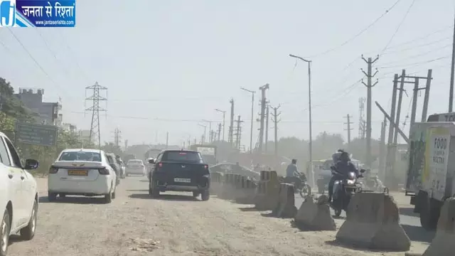 गुरुग्राम की हवा में घुल रही धूल, 2019 से पीएम10 मानक से ऊपर गुरुग्राम की हवा में घुल रही धूल, 2019 से पीएम10 मानक से ऊपर