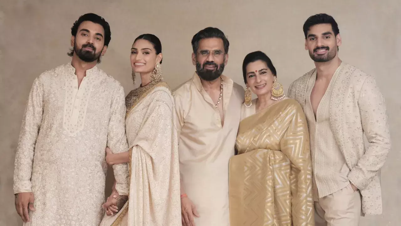 अथिया और केएल राहुल के रिश्ते पर बोले सुनील शेट्टी अथिया और केएल राहुल के रिश्ते पर बोले सुनील शेट्टी