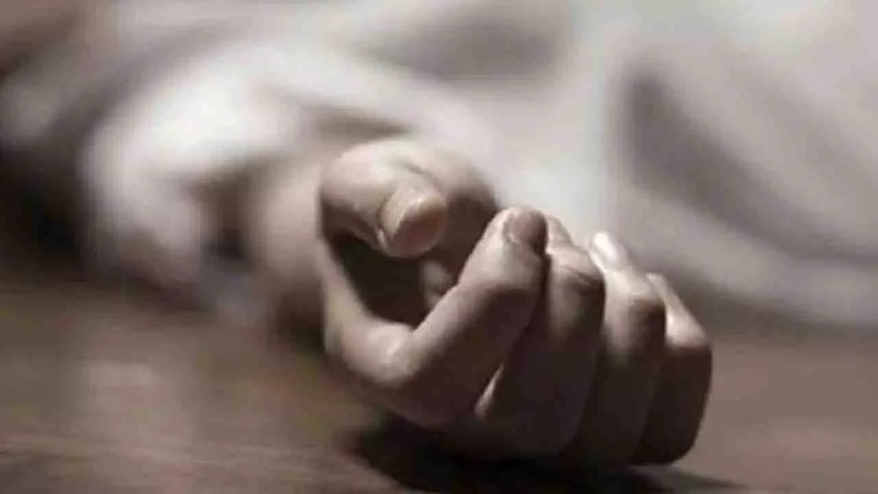 चंडीगढ़ जिला अदालत में कैंटीन संचालक ने की आत्महत्या चंडीगढ़ जिला अदालत में कैंटीन संचालक ने की आत्महत्या