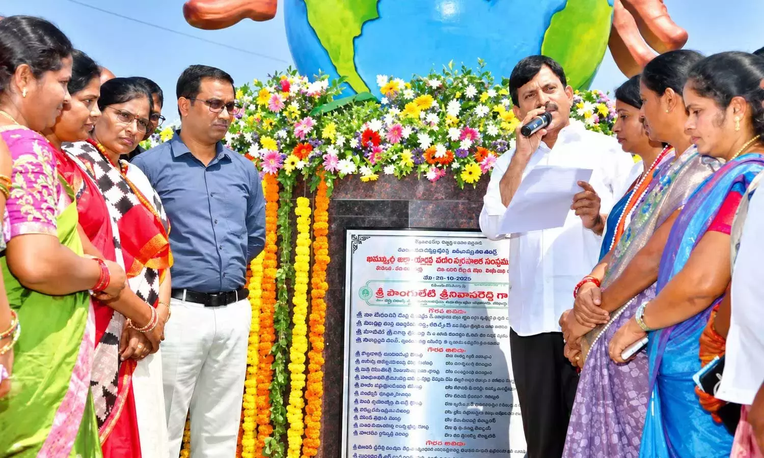 Telangana: पोंगुलेटी श्रीनिवास रेड्डी ने येदुलापुरम में चार लेन सड़क परियोजना की घोषणा की Telangana: पोंगुलेटी श्रीनिवास रेड्डी ने येदुलापुरम में चार लेन सड़क परियोजना की घोषणा की