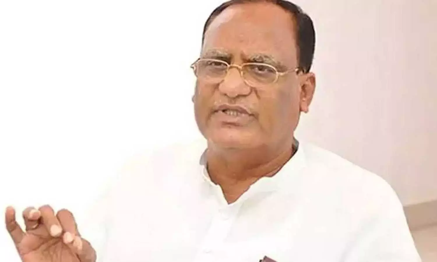 गुथा ने पूछा, क्या डीके अरुणा सीमा-जल बंटवारा व्यवस्था के खिलाफ हैं? गुथा ने पूछा, क्या डीके अरुणा सीमा-जल बंटवारा व्यवस्था के खिलाफ हैं?