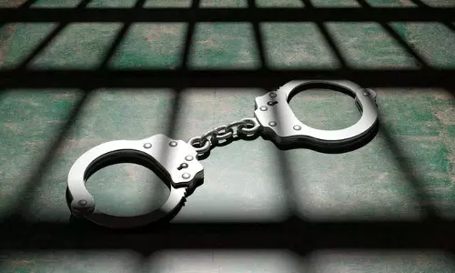 दिल्ली में शराब की लत बनी विवाद की वजह, बड़े भाई ने मारा चाकू दिल्ली में शराब की लत बनी विवाद की वजह, बड़े भाई ने मारा चाकू