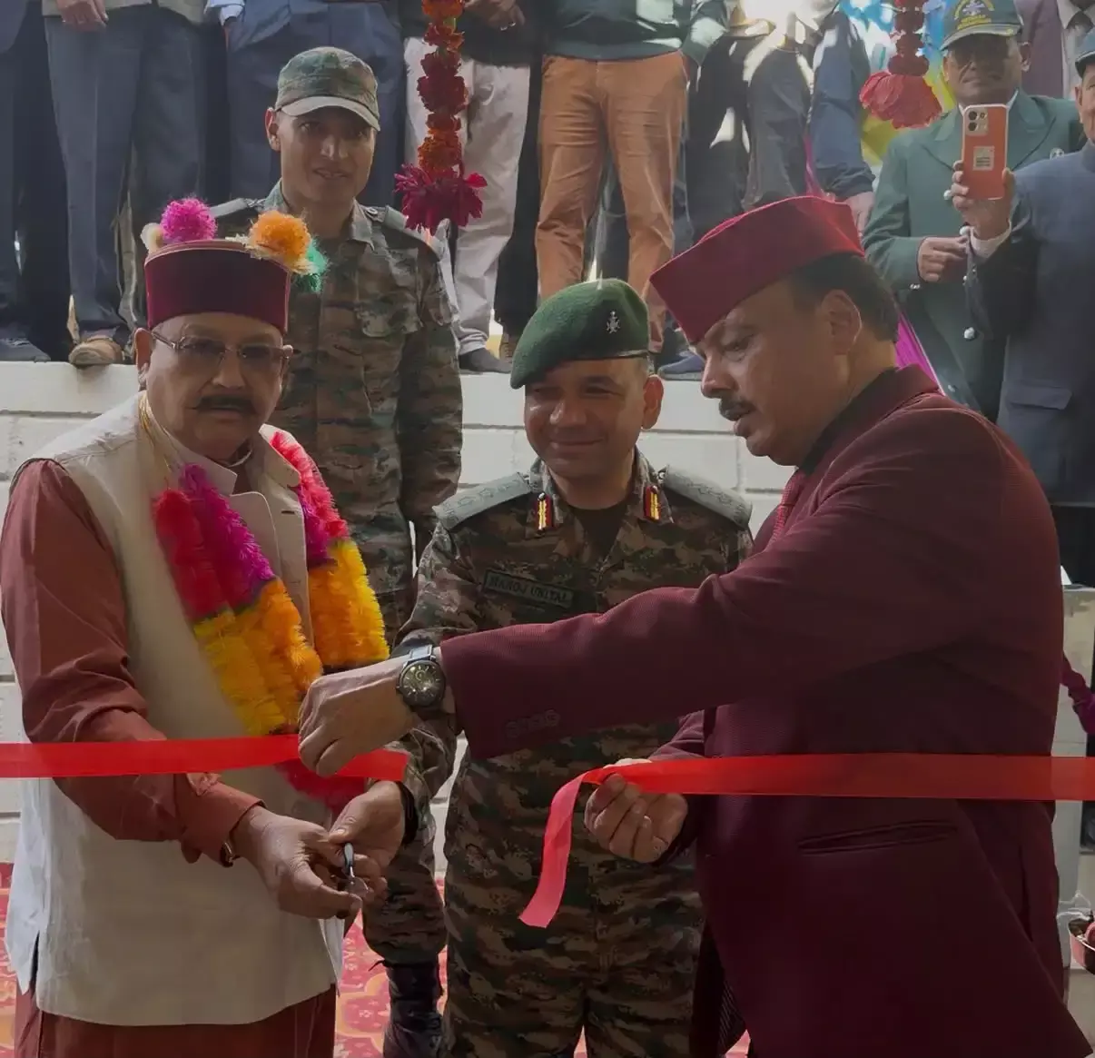 देश के वीरों और उनके परिवारों का सम्मान जरूरी : कैबिनेट मंत्री