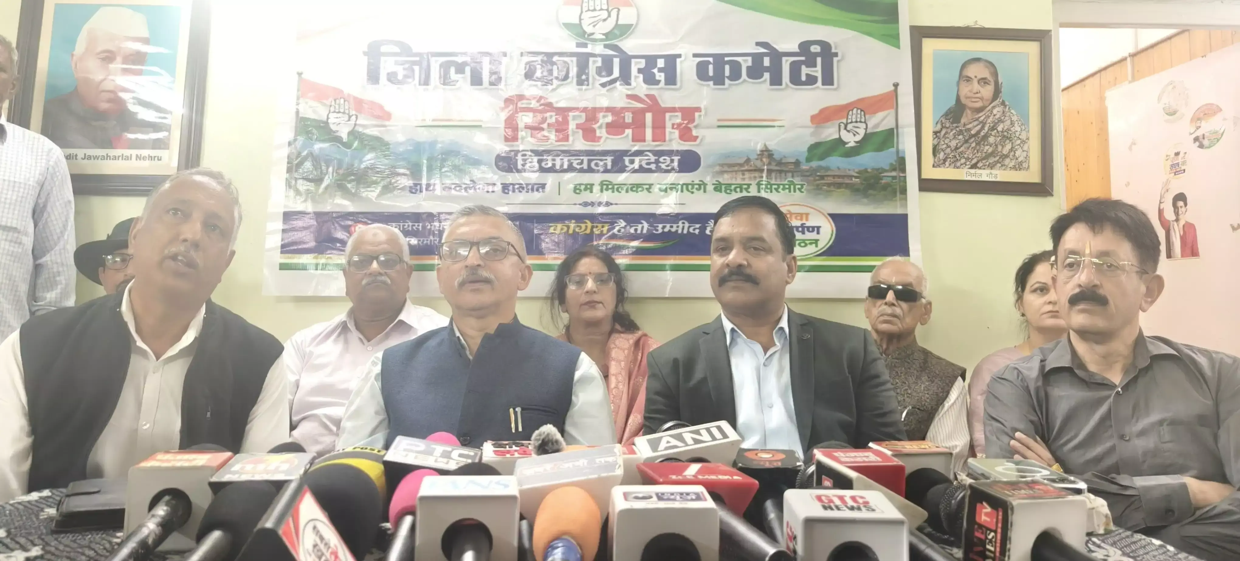 लोकतंत्र बचाओ, वोट बचाओ अभियान को लेकर कांग्रेस का दिल्ली में शक्ति प्रदर्शन लोकतंत्र बचाओ, वोट बचाओ अभियान को लेकर कांग्रेस का दिल्ली में शक्ति प्रदर्शन