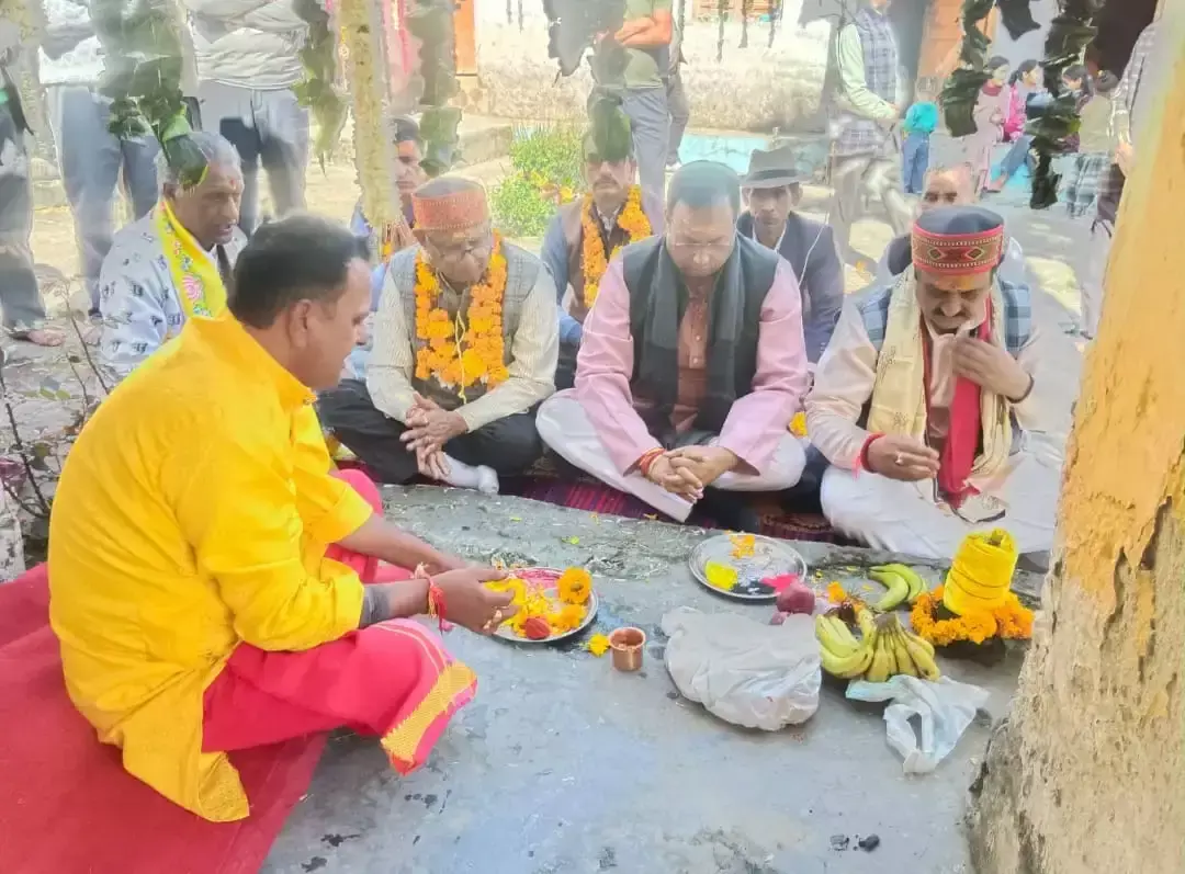 पौराणिक मंदिर के जीर्णोद्धार कार्य को लेकर धार्मिक आयोजन