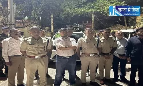 डीसी-एसएसपी ने आधी रात को की औचक जांच, व्यवस्थाओं की हुई पड़ताल डीसी-एसएसपी ने आधी रात को की औचक जांच, व्यवस्थाओं की हुई पड़ताल