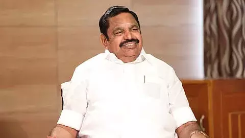 थेनी जेलब्रेक: पलानीस्वामी ने TN सरकार को घेरा थेनी जेलब्रेक: पलानीस्वामी ने TN सरकार को घेरा