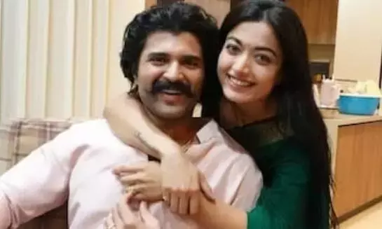 Telangana: विजय, रश्मिका ने साइबर पुलिस में शिकायत दर्ज कराई Telangana: विजय, रश्मिका ने साइबर पुलिस में शिकायत दर्ज कराई