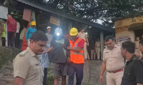 पश्चिम बंगाल: पांडवेश्वर की कोयला खदान में फंसे 12 मजदूर रातभर चले ऑपरेशन के बाद सुरक्षित निकाले गए
