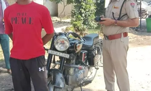 मॉडिफाइड बाइक साइलेंसर बना मुसीबत, कुरुक्षेत्र के युवाओं पर पुलिस की कार्रवाई