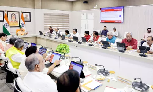 योगी कैबिनेट में 22 प्रस्तावों को मंजूरी, शिक्षकों-कर्मचारियों को पांच लाख तक कैशलेस इलाज