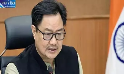 अरुणाचल में चीनी घुसपैठ का वीडियो फर्जी, रिजिजू का कांग्रेस पर हमला अरुणाचल में चीनी घुसपैठ का वीडियो फर्जी, रिजिजू का कांग्रेस पर हमला