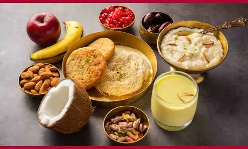 पीरियड्स में करवा चौथ व्रत, जानें सरगी से पूजा तक के नियम पीरियड्स में करवा चौथ व्रत, जानें सरगी से पूजा तक के नियम