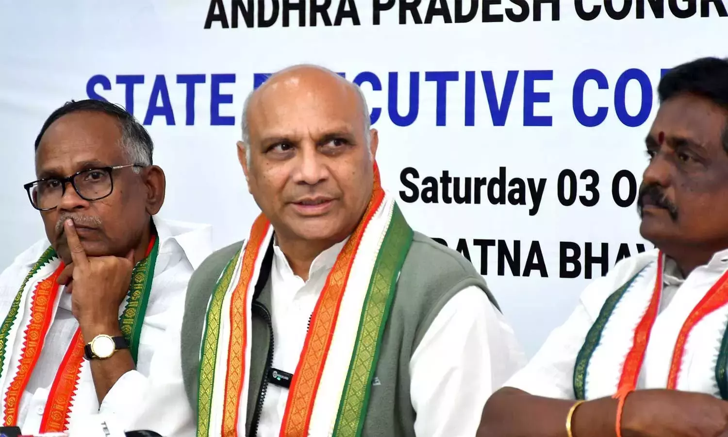 कांग्रेस ने केंद्र पर आंध्र प्रदेश की एससीएस मांग को नजरअंदाज करने का आरोप लगाया कांग्रेस ने केंद्र पर आंध्र प्रदेश की एससीएस मांग को नजरअंदाज करने का आरोप लगाया