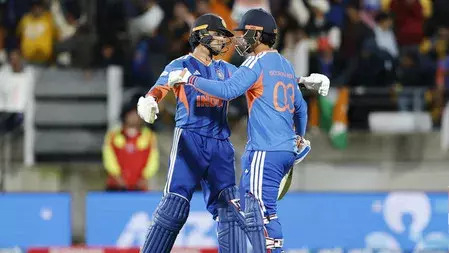 भारत ने पावरप्ले में तोड़ा विश्व रिकॉर्ड, वेलिंगटन में ताबड़तोड़ रन भारत ने पावरप्ले में तोड़ा विश्व रिकॉर्ड, वेलिंगटन में ताबड़तोड़ रन
