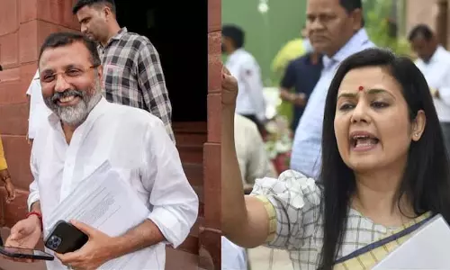 महुआ मोइत्रा को हाई कोर्ट में तगड़ा झटका महुआ मोइत्रा को हाई कोर्ट में तगड़ा झटका