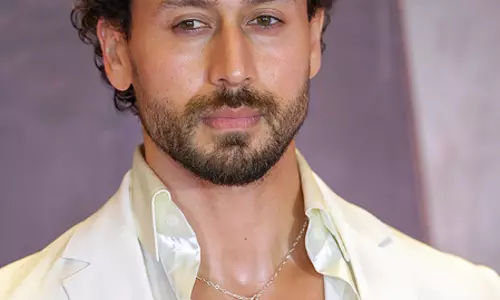 टाइगर श्रॉफ फायरिंग केस में बड़ा एक्शन, सभी आरोपियों पर लगा मकोका टाइगर श्रॉफ फायरिंग केस में बड़ा एक्शन, सभी आरोपियों पर लगा मकोका