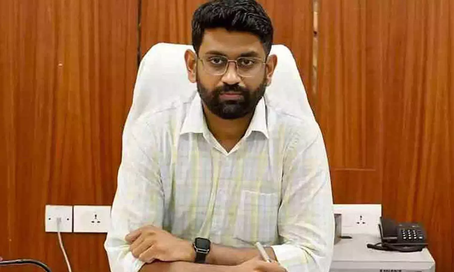 उपभोक्ता सेवाओं में सुधार के लिए स्मार्ट मीटर: TGSPDCL CMD उपभोक्ता सेवाओं में सुधार के लिए स्मार्ट मीटर: TGSPDCL CMD